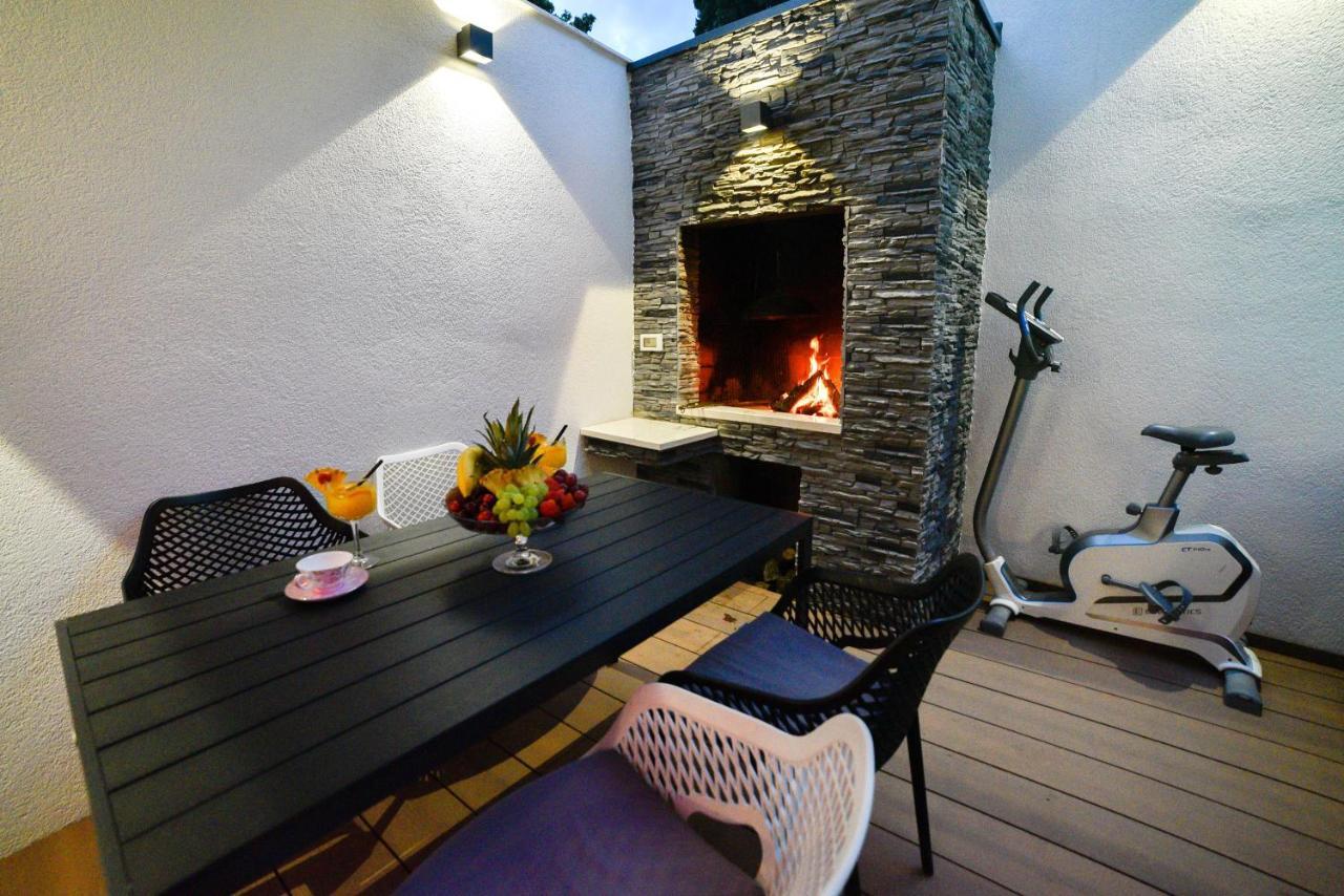 Luxury Apartment Knezovic Sinj Exterior photo