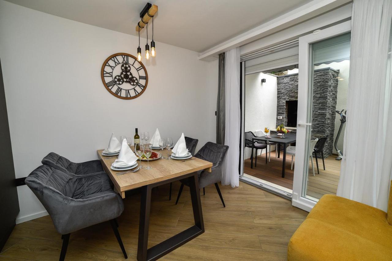 Luxury Apartment Knezovic Sinj Exterior photo